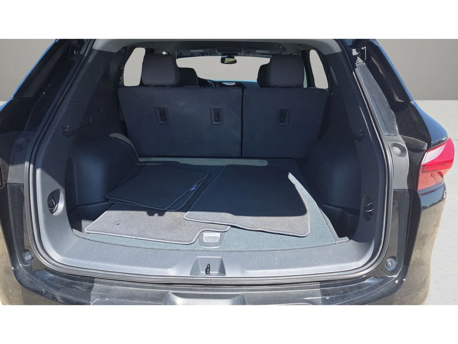 Used 2022 Black Chevrolet LT image 16