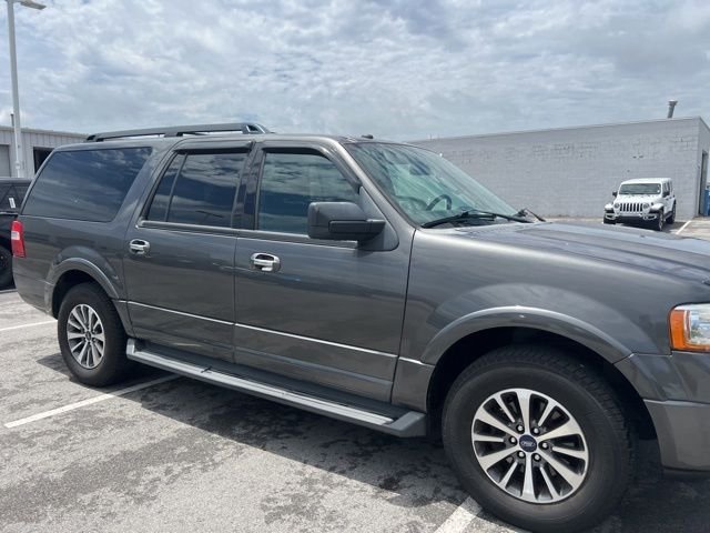 Used 2017 Magnetic Ford XLT image 7