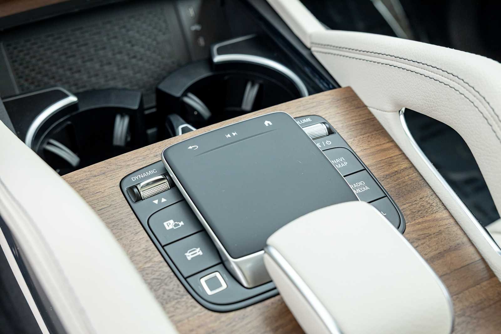 New 2026 Polar White Mercedes-Benz GLE 450 image 19