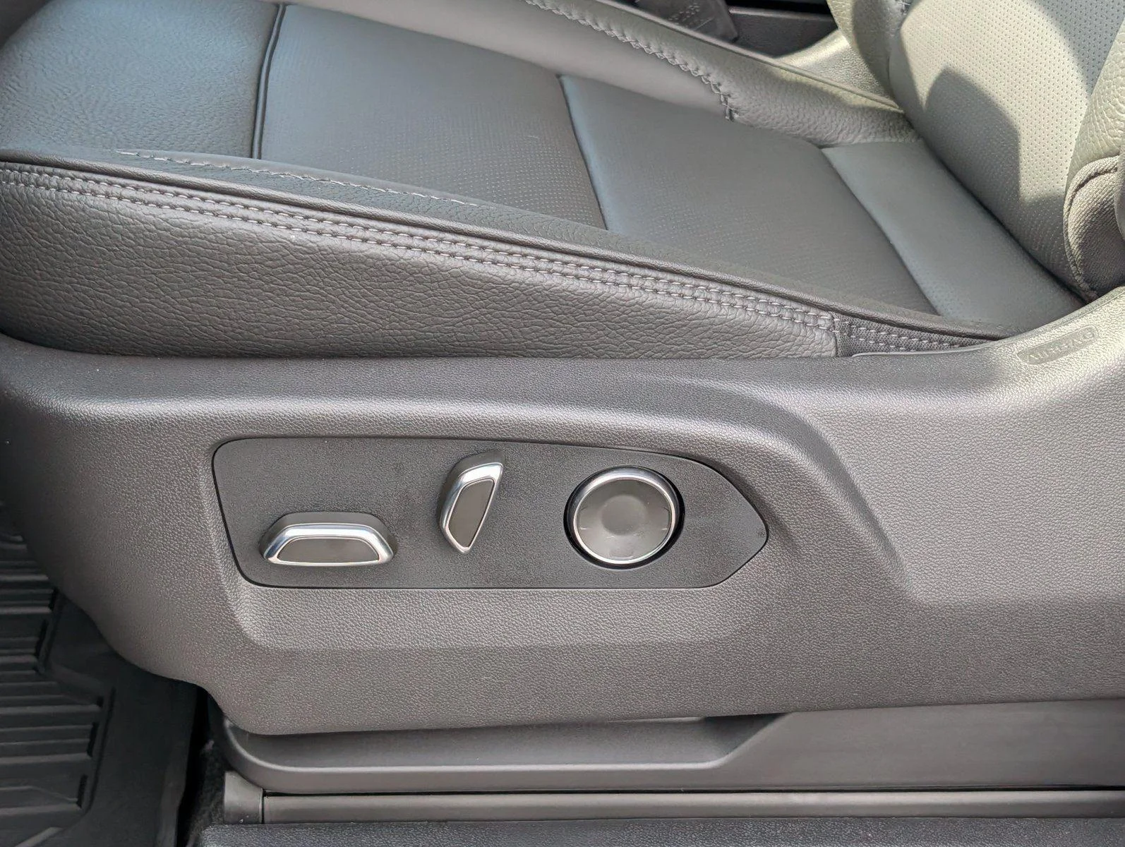 New 2026 Onyx Black GMC Denali image 9