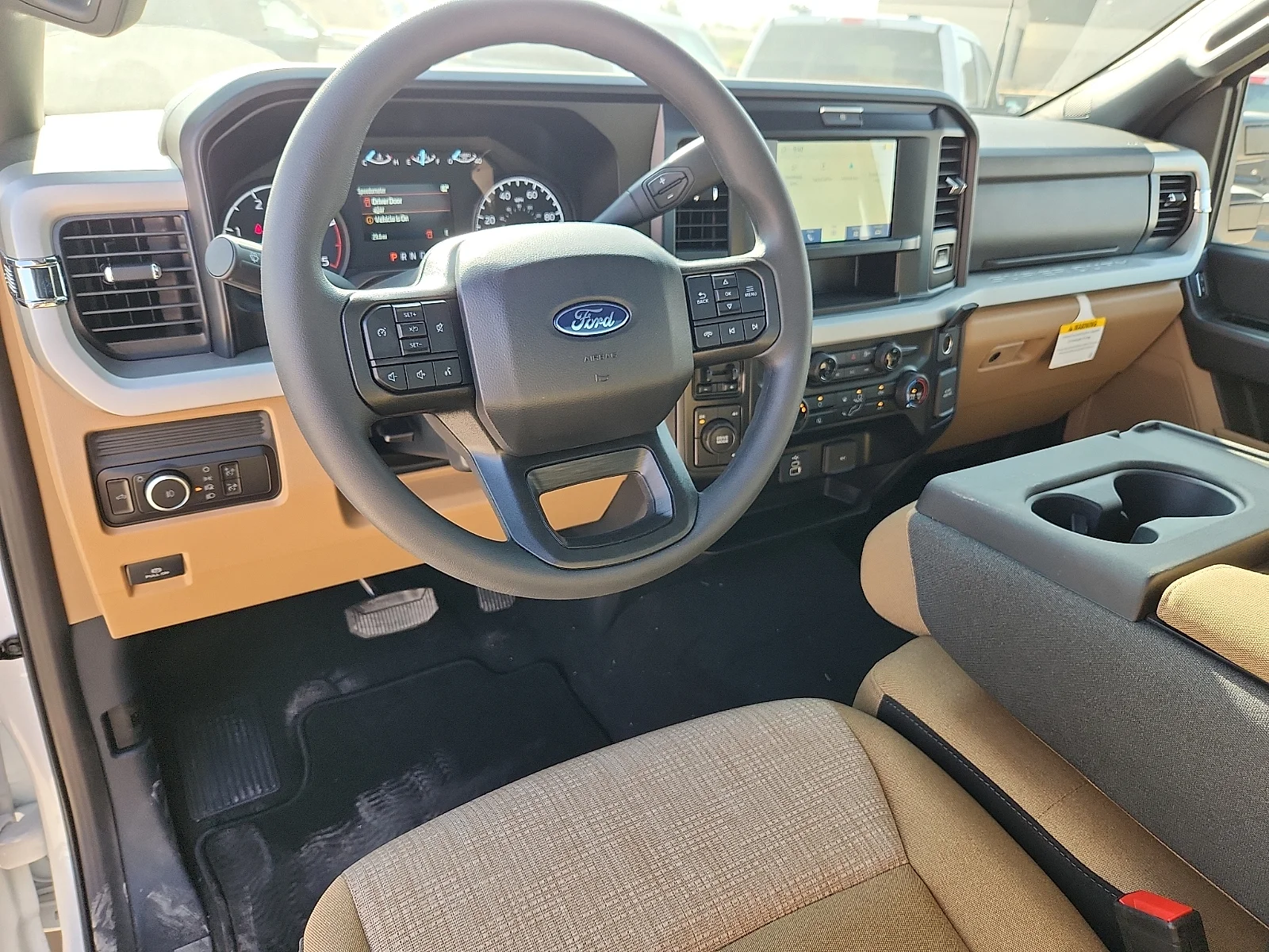 New 2027 Oxford White Ford XLT image 13
