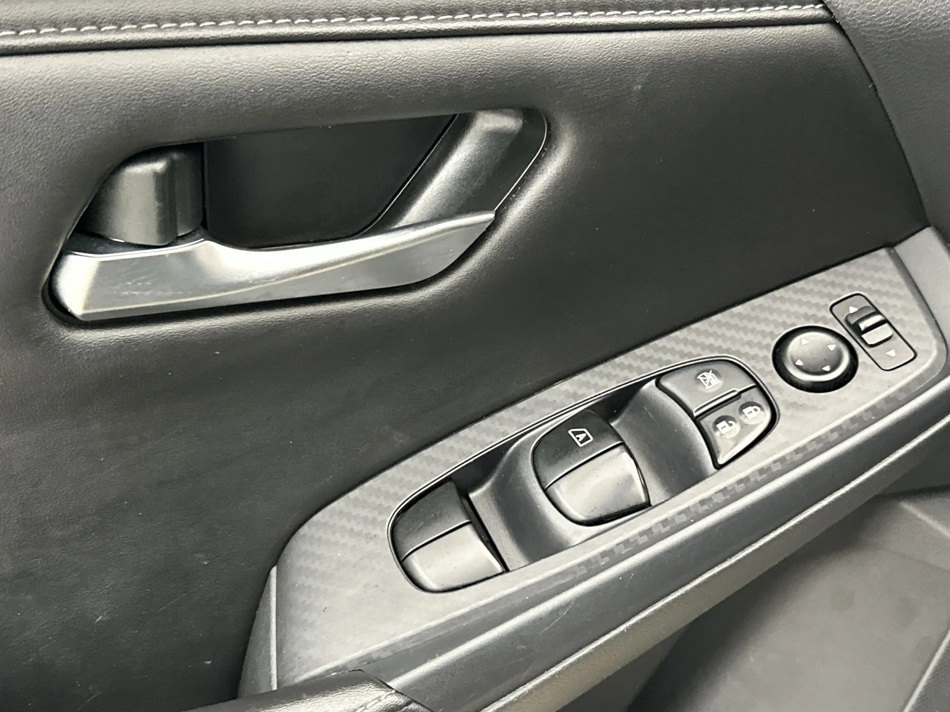 Used 2024 Gray Nissan SV image 22