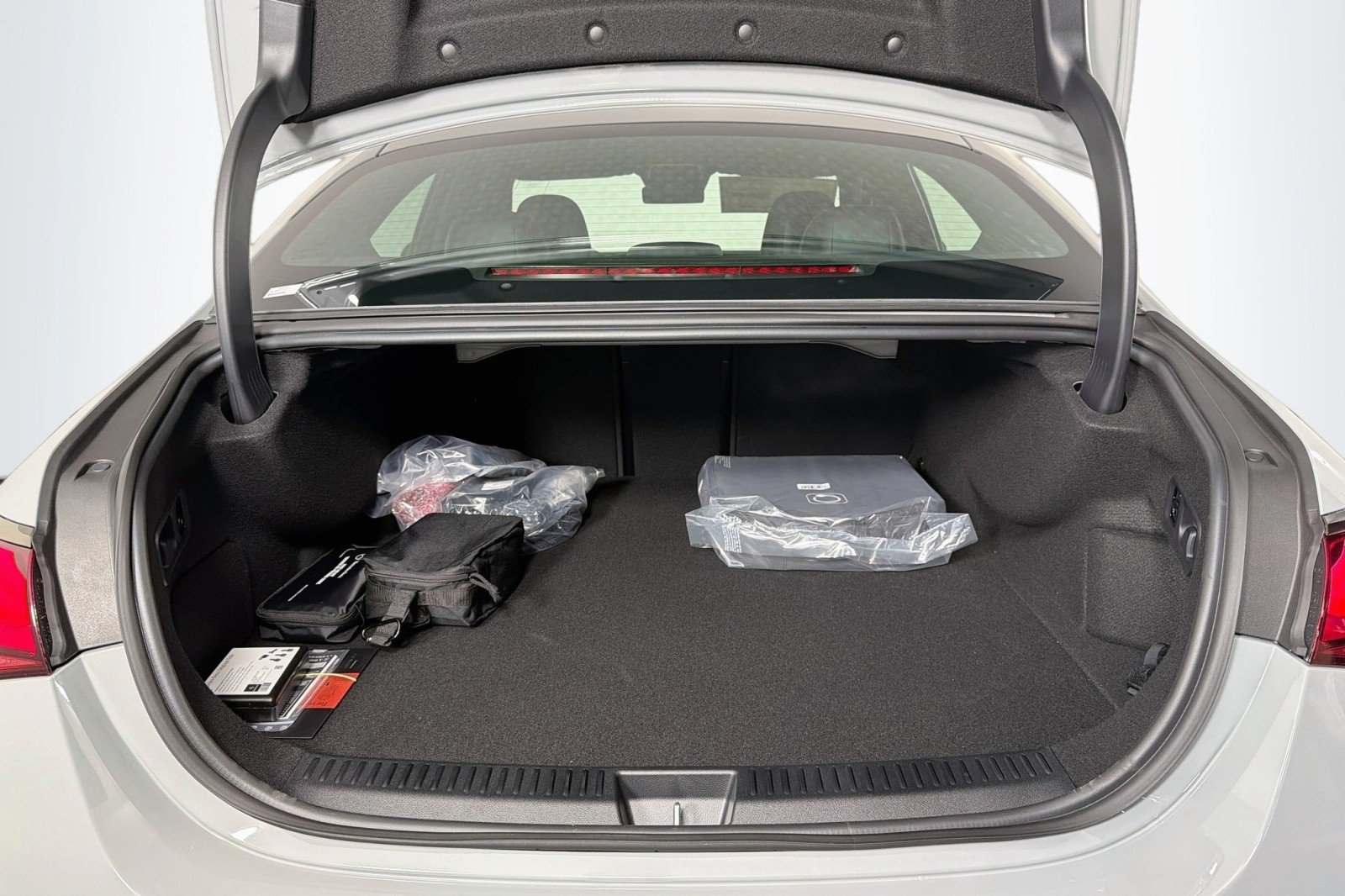 New 2027 MANUFAKTUR Alpine Grey Mercedes-Benz AMG® E 53 Hybrid Sedan image 22