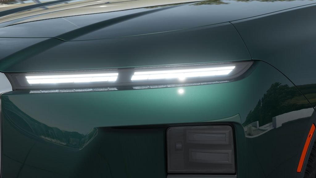 New 2027 Vancouver Green Metallic BMW 740 image 6