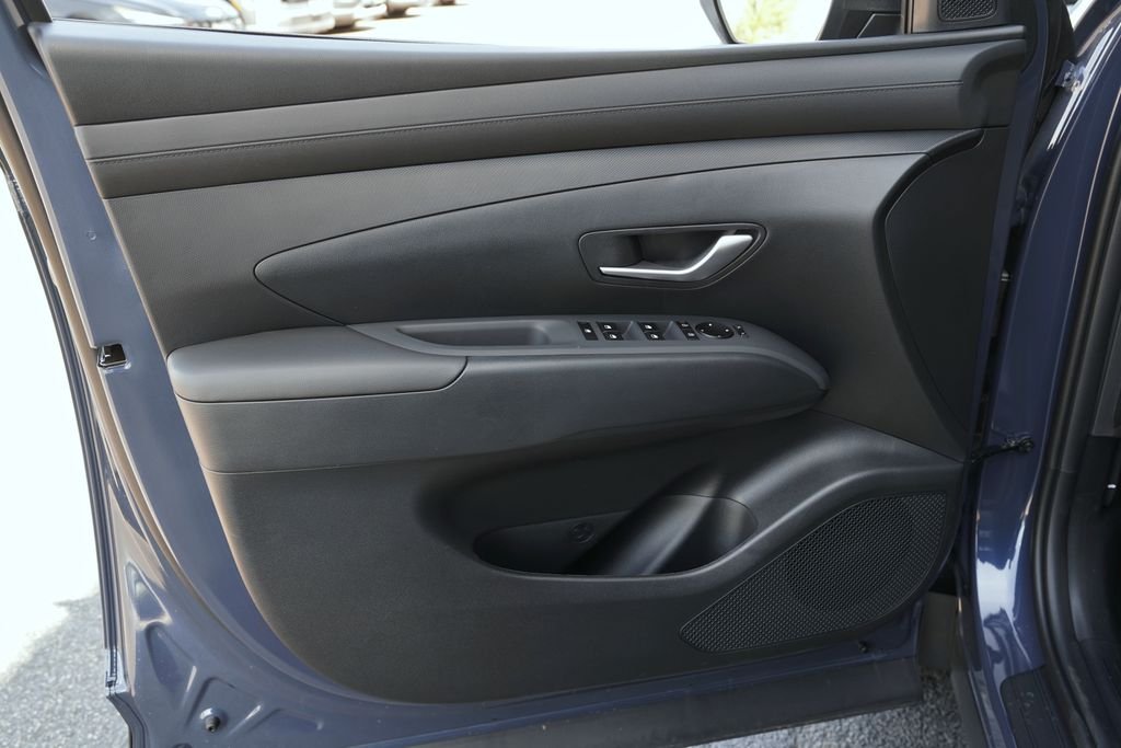 New 2026 Atlantis Blue Hyundai SE image 25