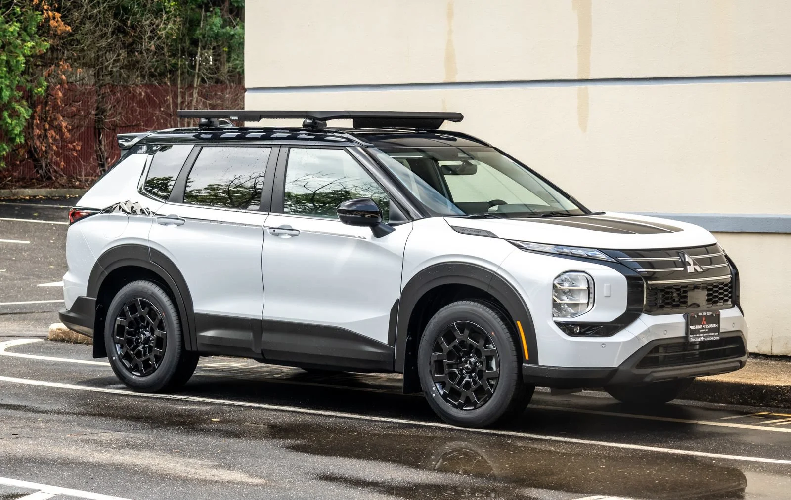 New 2026 White Mitsubishi Trail Edition image 11