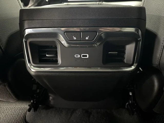 2026 GMC Sierra 3500HD Denali - Photo 24