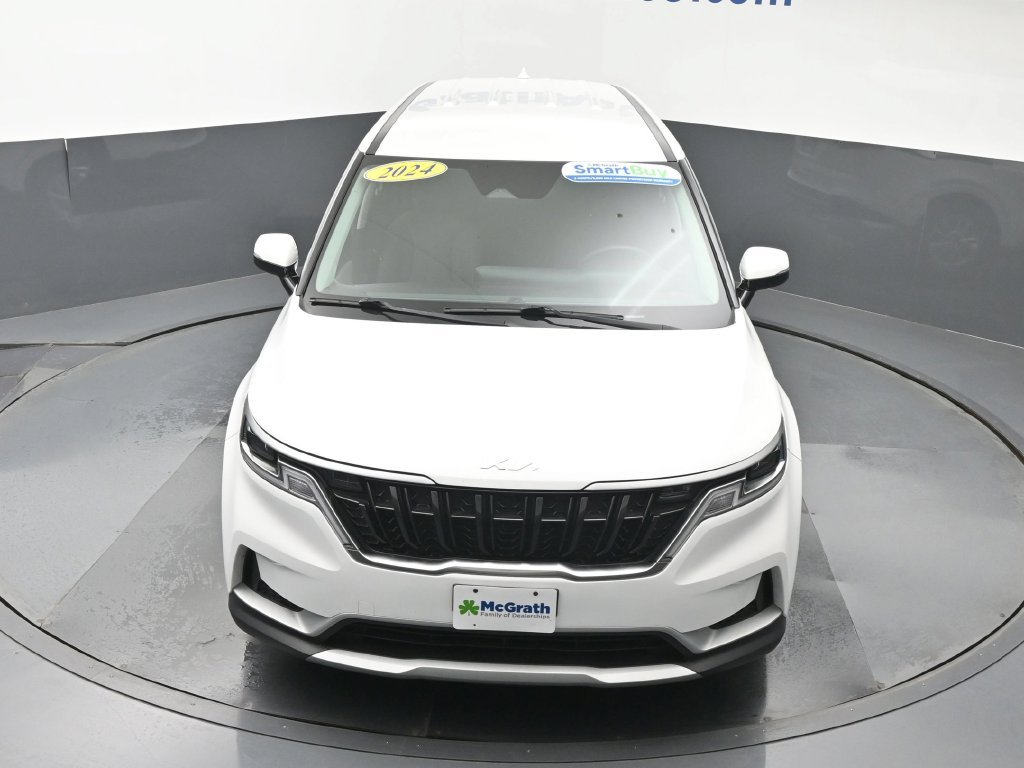 Used 2024 White Kia LX image 31