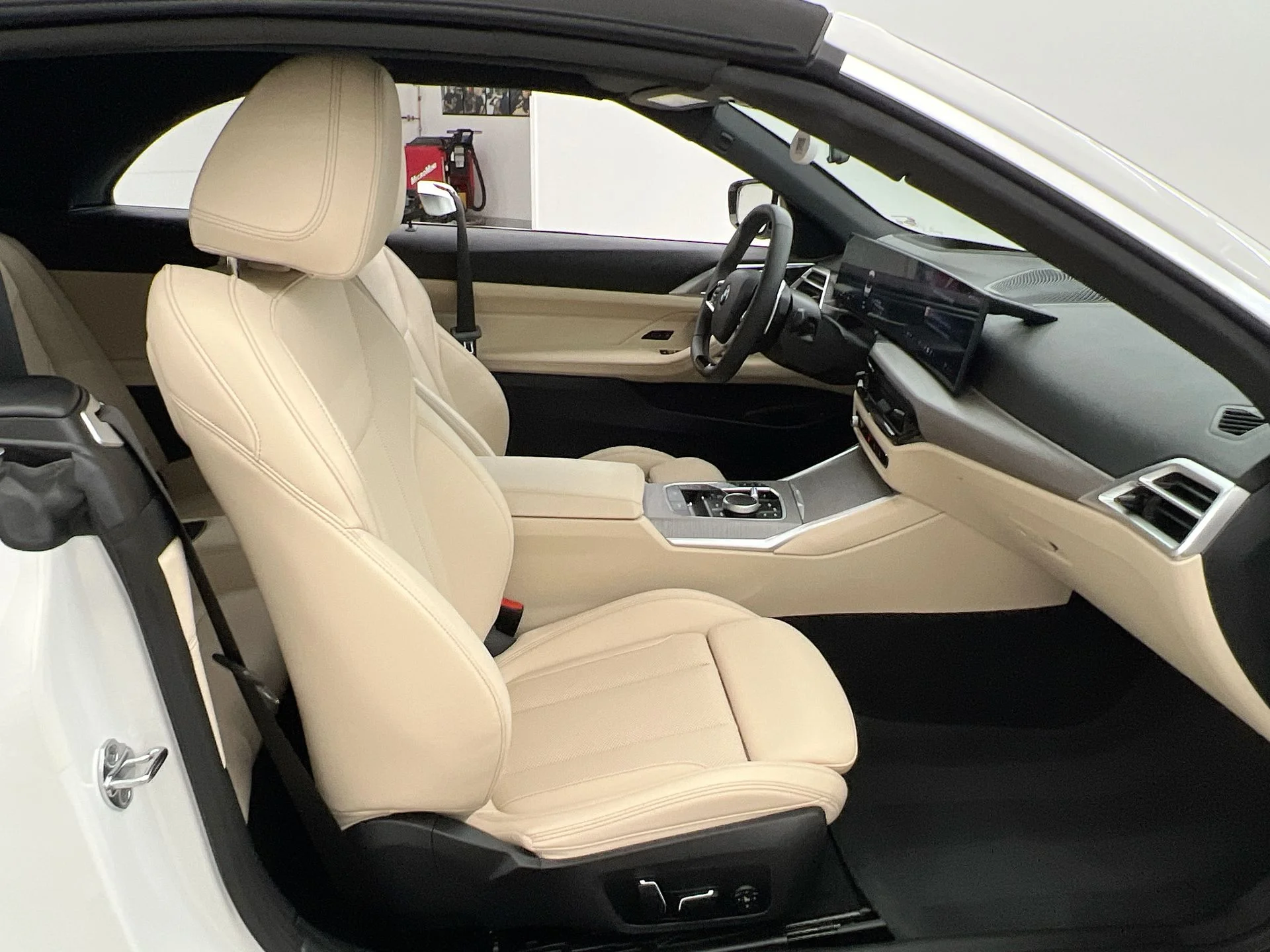 Used 2025 White BMW 430i image 15
