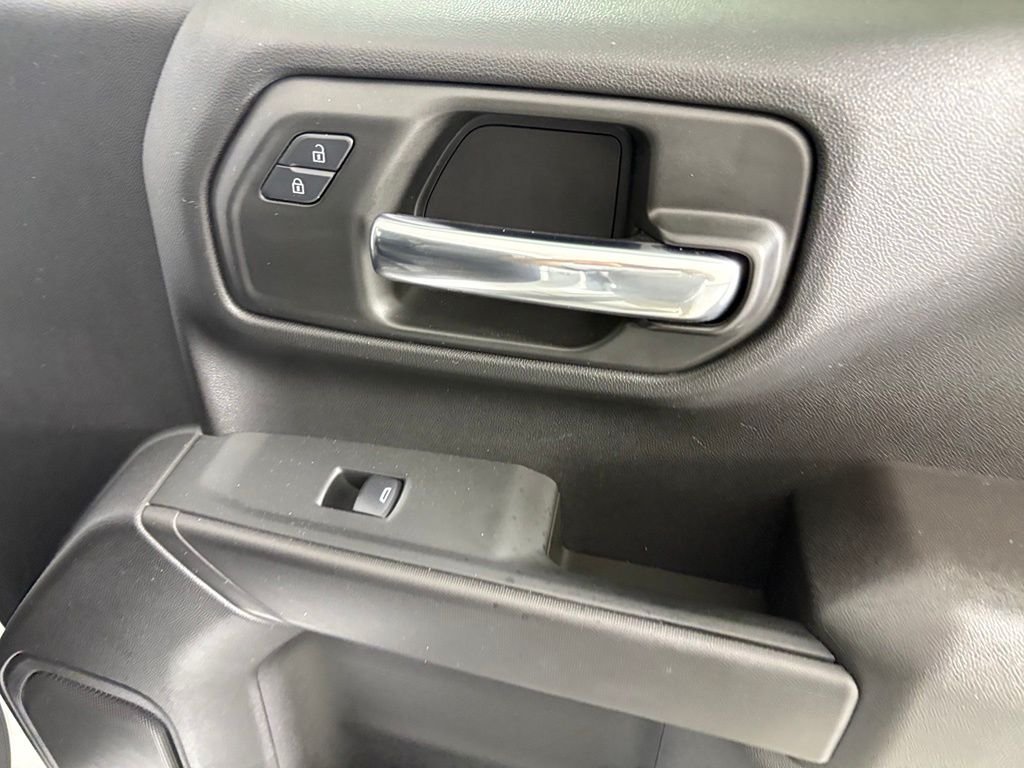 Used 2024 White Chevrolet Custom image 16