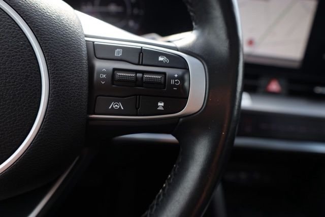 Used 2023 Red Kia SX-Prestige image 29