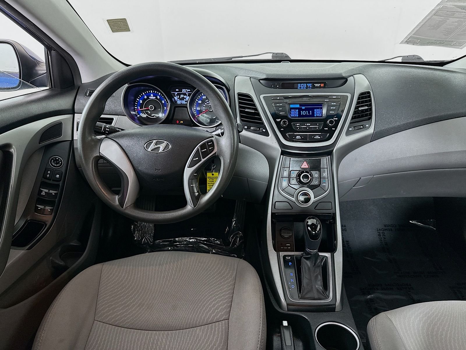 Used 2016 Lakeside Blue Hyundai SE image 20