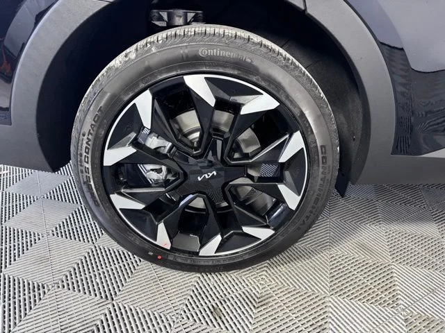 New 2026 Black Kia EX image 43