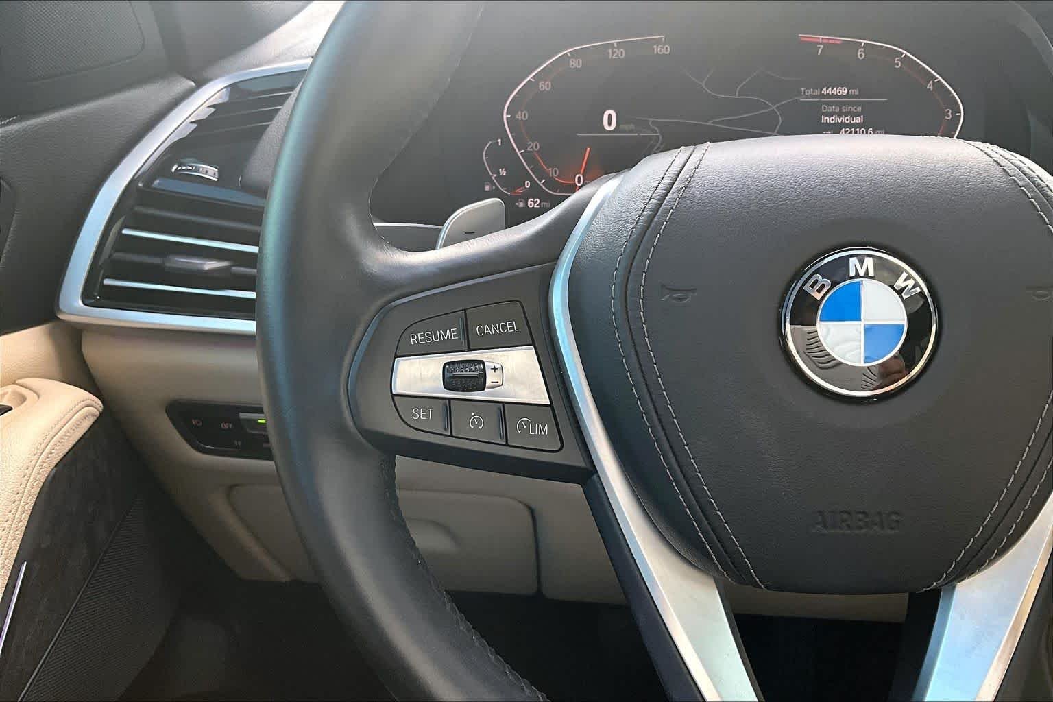 Used 2019 Alpine White BMW xDrive40i image 23