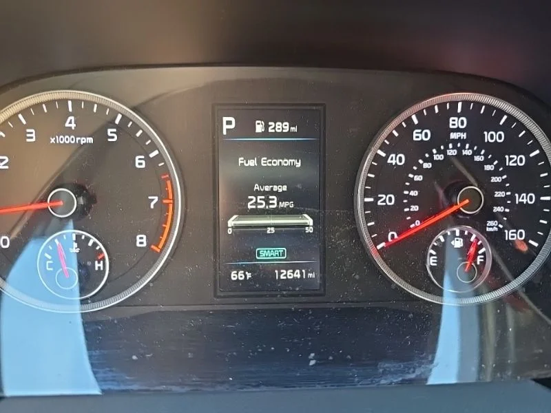 Used 2024 White Kia GT-Line image 12