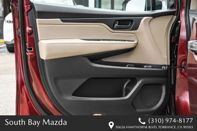 Used 2019  Honda EX image 24