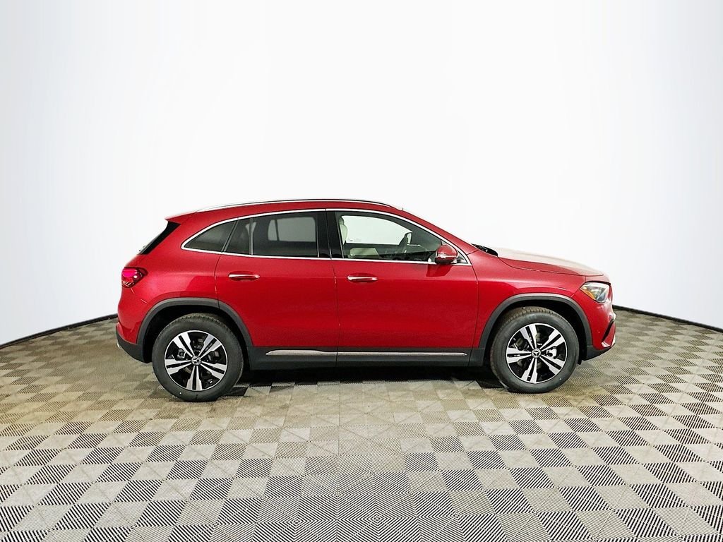New 2026 MANUFAKTUR Patagonia Red Metallic Mercedes-Benz GLA 250 image 7