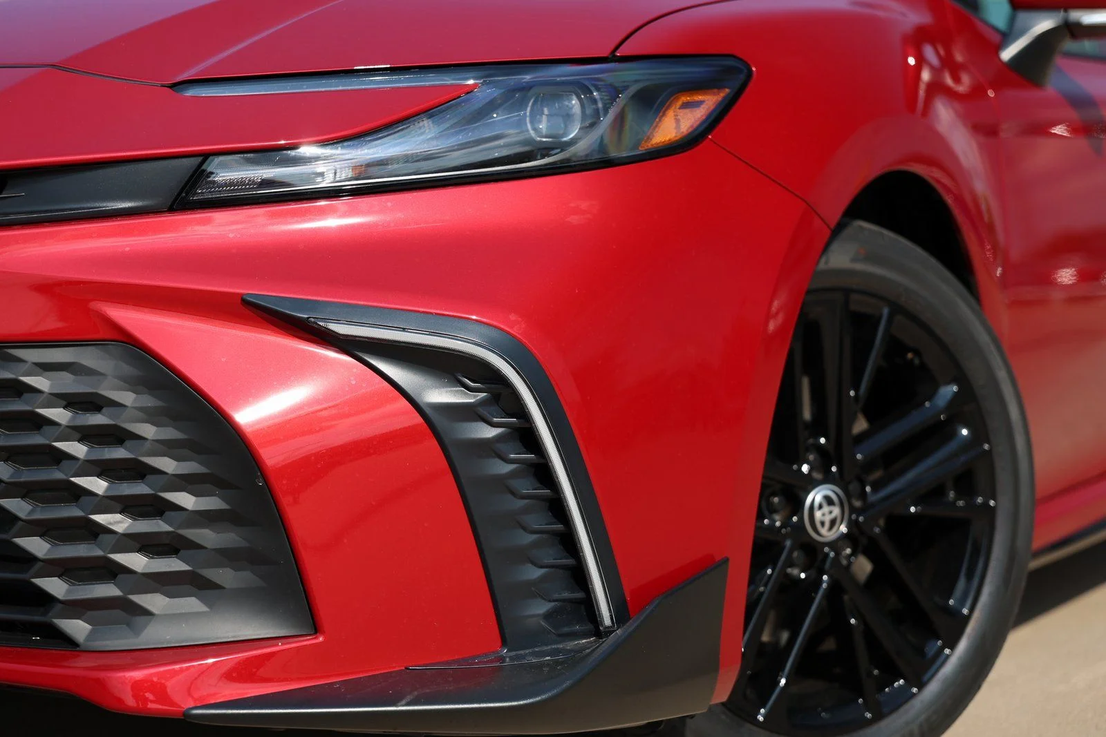 2026 Toyota Camry Nightshade - Photo 10