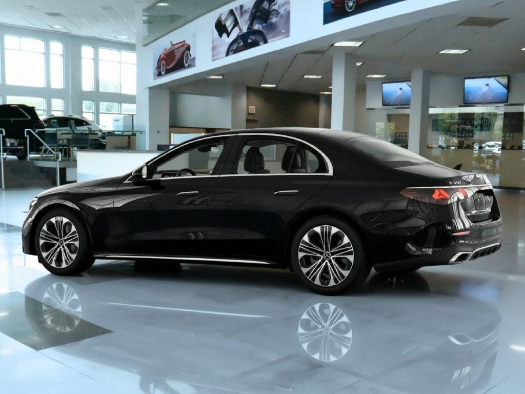 2026 Mercedes-Benz E-Class E350 - Photo 30