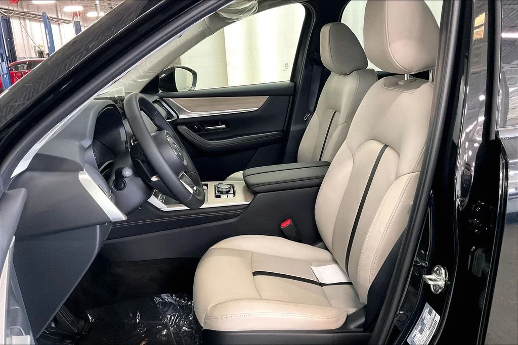 New 2026 Jet Black Mica Mazda 3.3 Turbo Preferred AWD image 9
