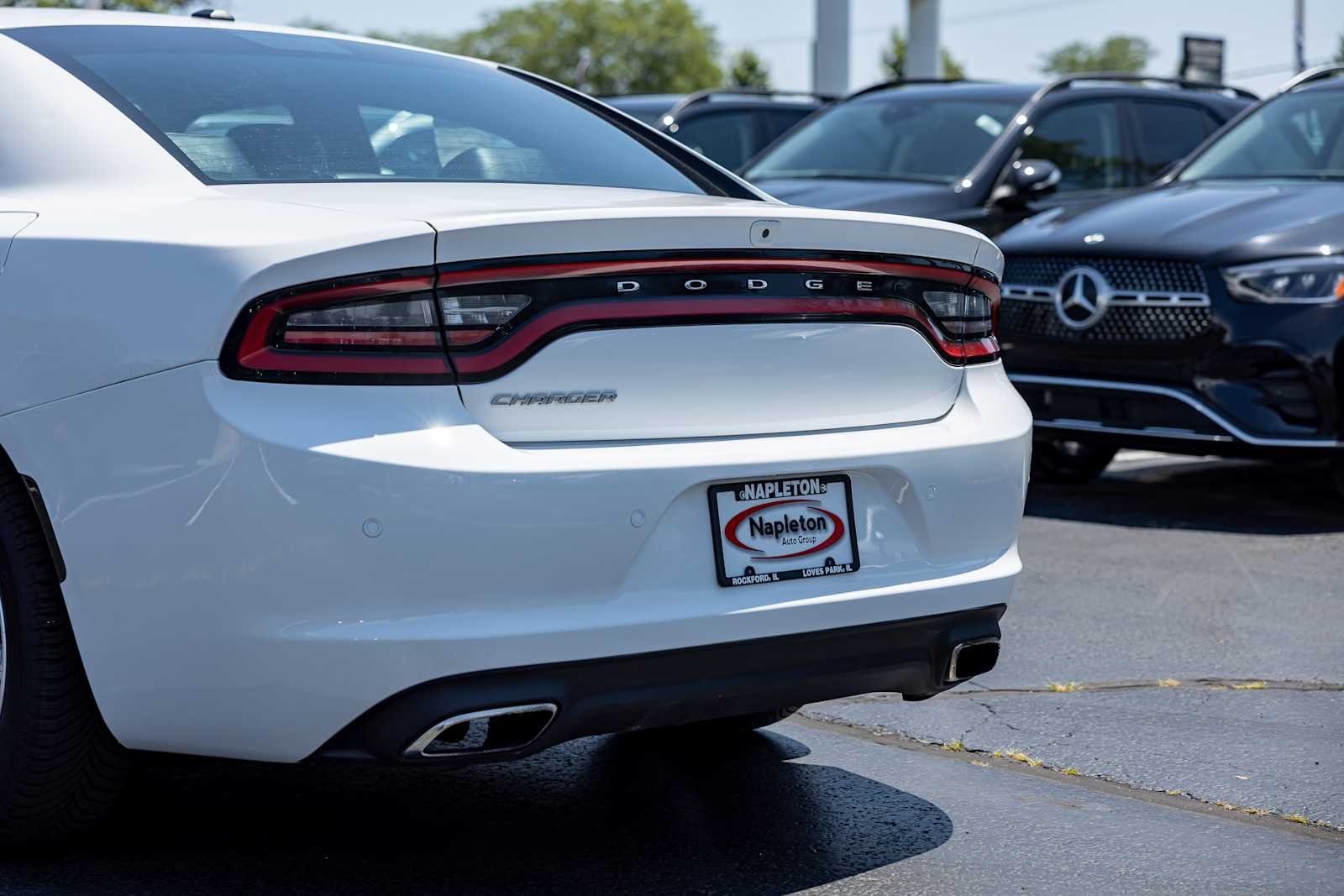 Used 2022 White Knuckle Clearcoat Dodge SXT image 36