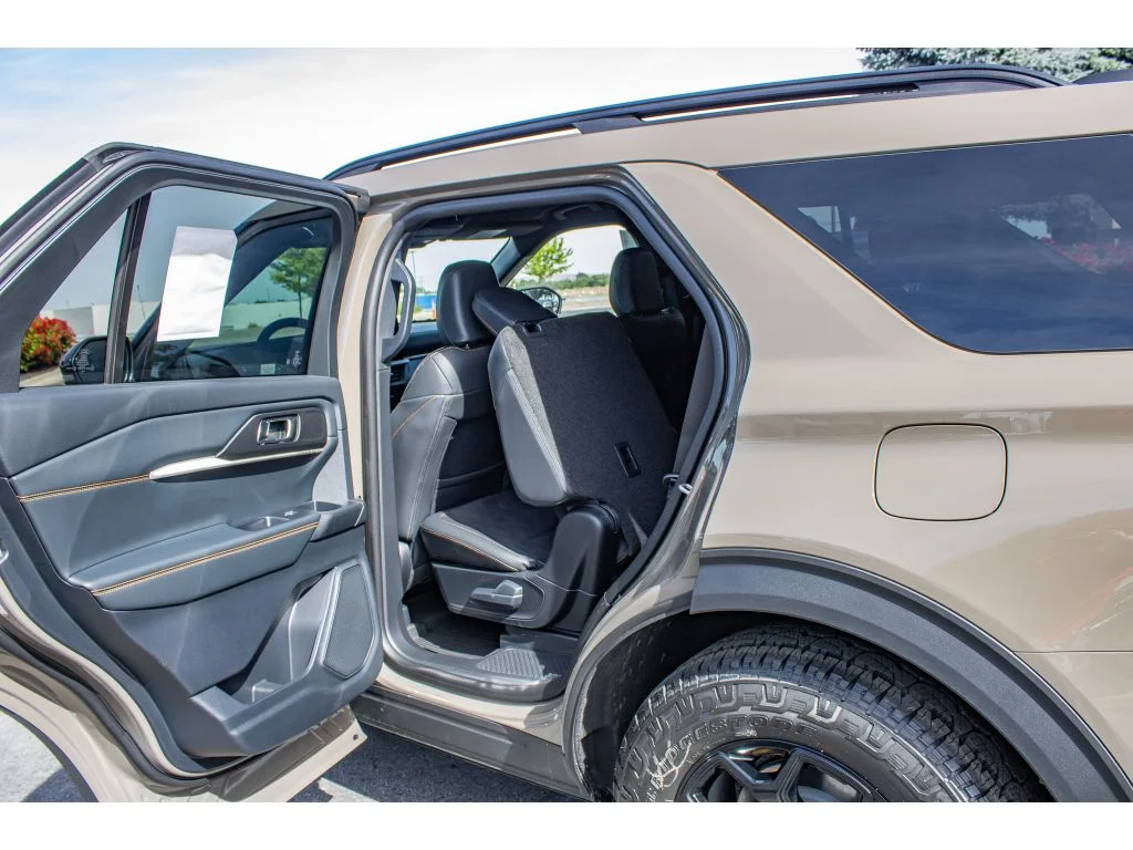 New 2026 MARSH GRAY Ford Tremor image 15