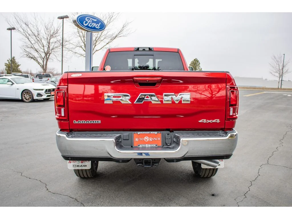 2026 RAM 3500 Laramie - Photo 7