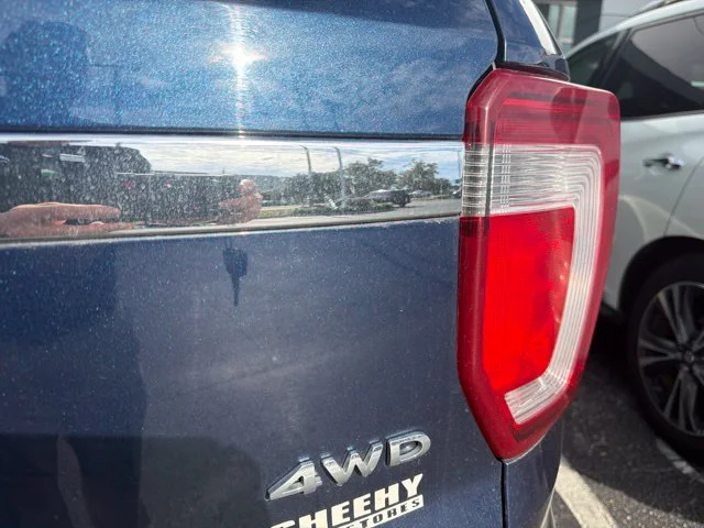 Used 2017 Blue Ford Base image 5