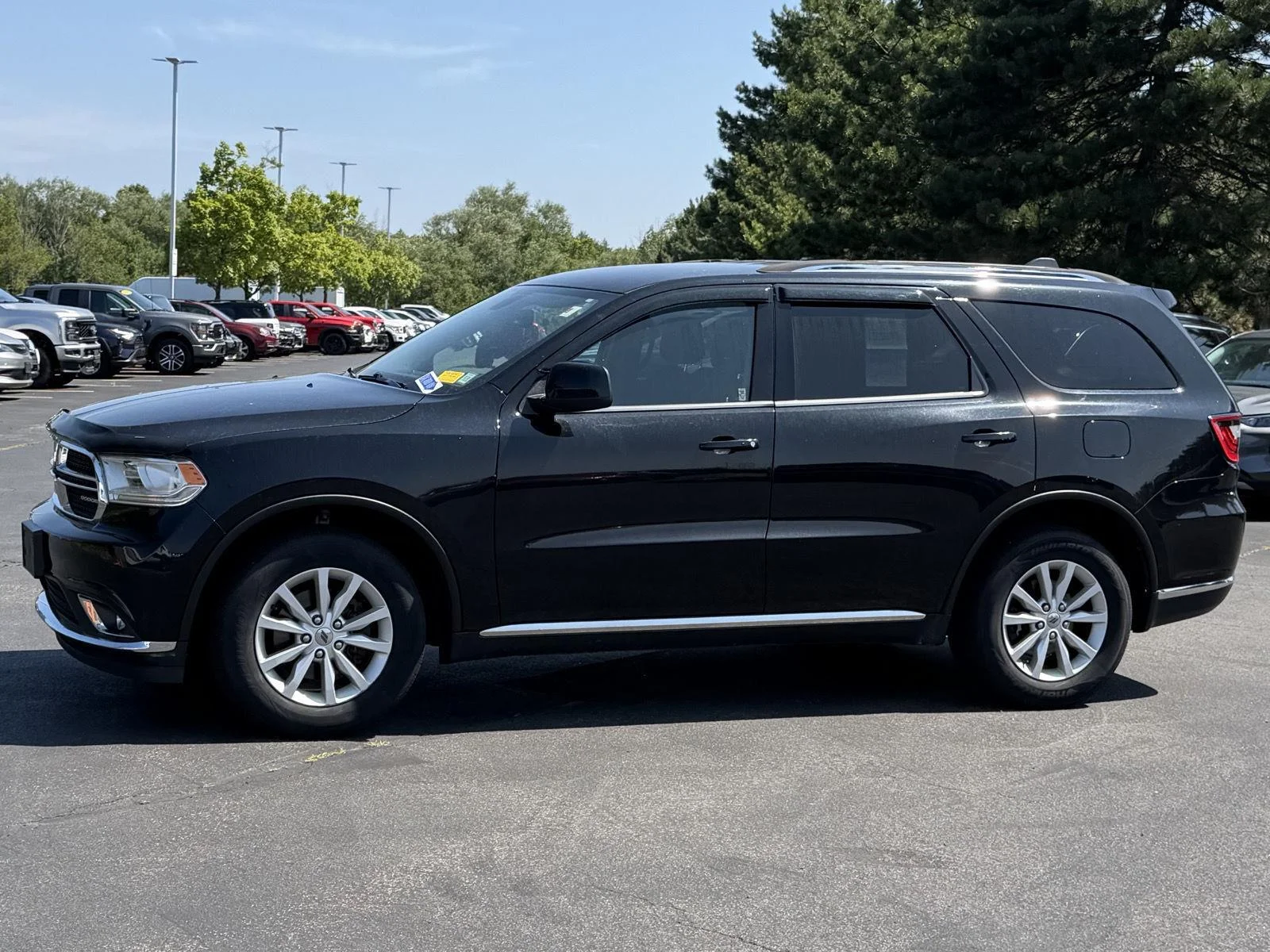 Used 2020 DB Black Clearcoat Dodge SXT Plus image 4