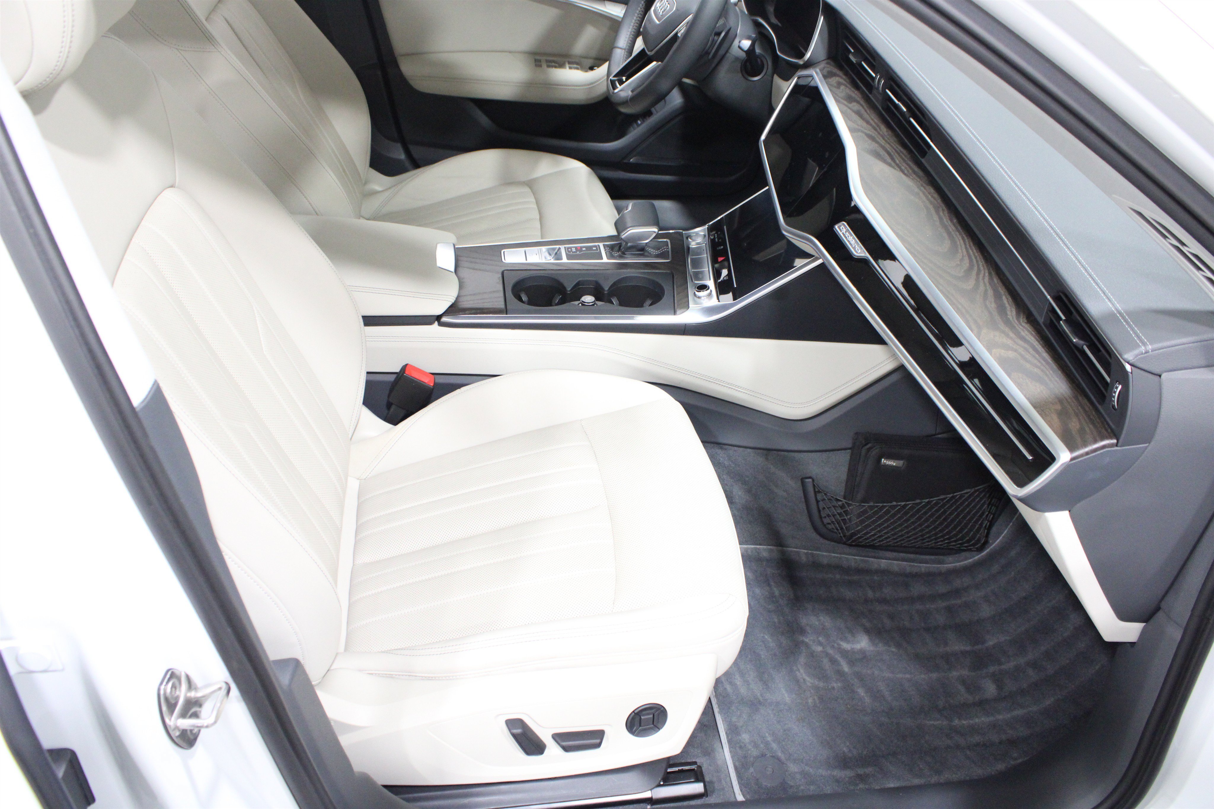 Used 2019 Glacier White Metallic Audi Premium Plus All-Wheel Drive image 24