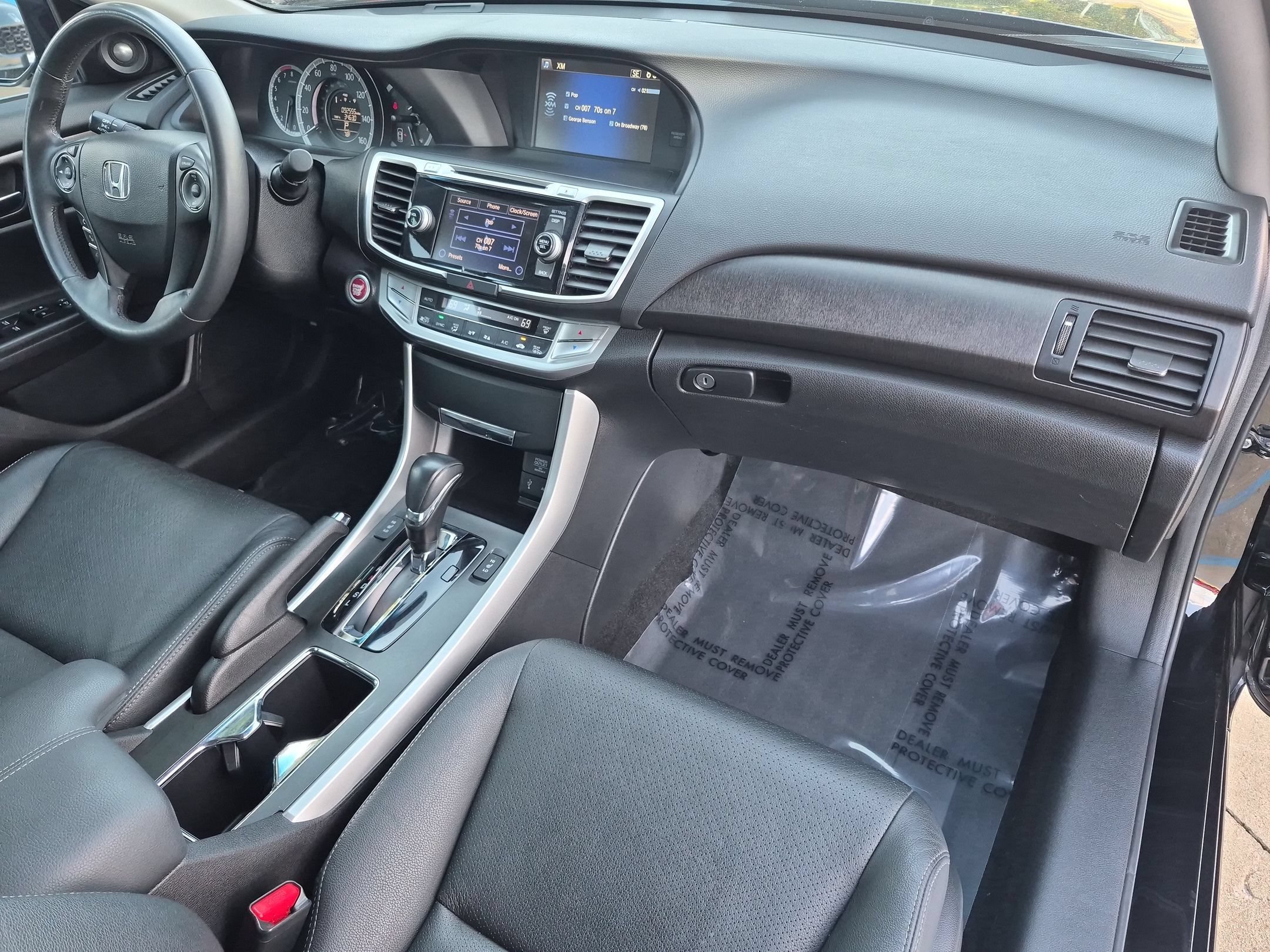 Used 2013 Crystal Black Pearl Honda EX-L Sedan image 31