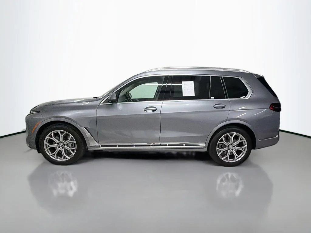 Used 2026 Gray Metallic BMW xDrive40i image 2