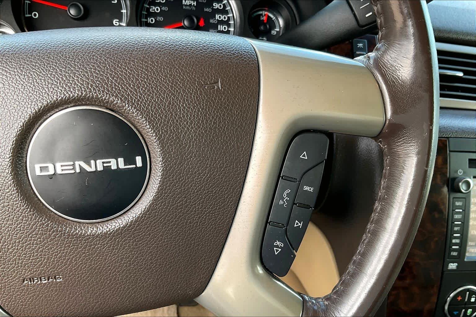 Used 2014 ONYX BLACK GMC Denali image 24