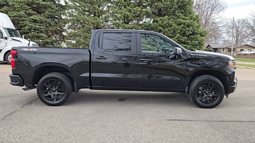 2026 Chevrolet Silverado 1500 Custom - Photo 31