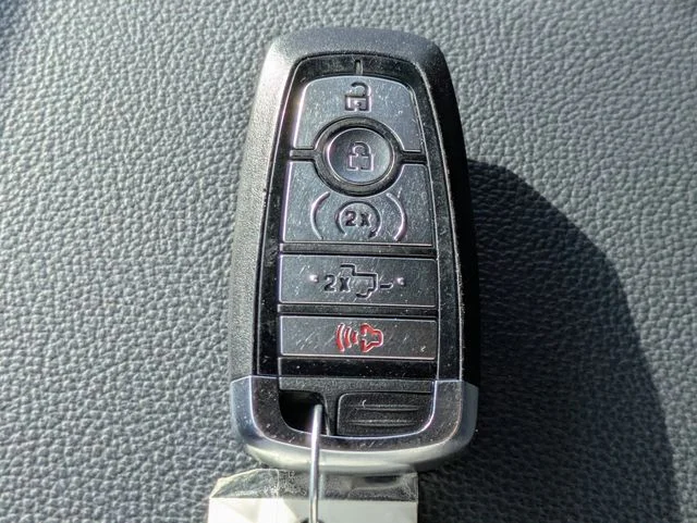 Certified Used 2025 Oxford White Ford Tremor image 28