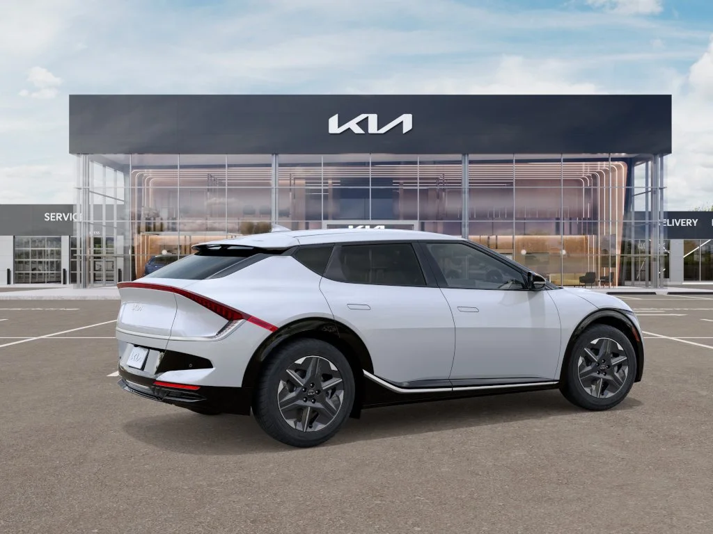 New 2026 Glacial White Pearl Kia Light Long Range image 6