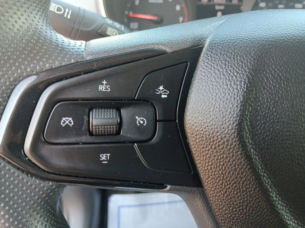 Used 2021 Summit White Chevrolet LT image 18