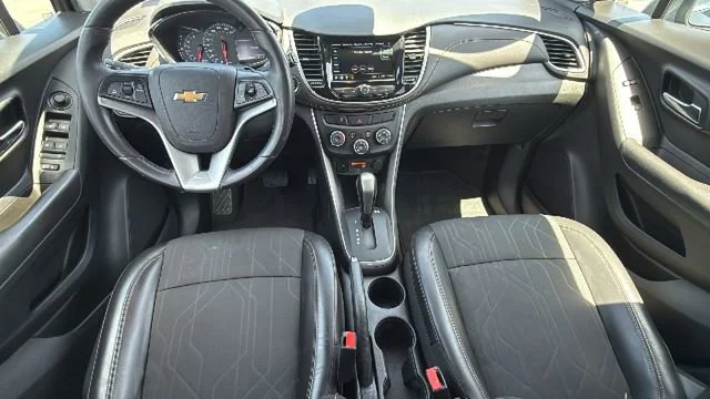 Used 2018 NIGHTFALL GRAY METALLIC Chevrolet LT image 26