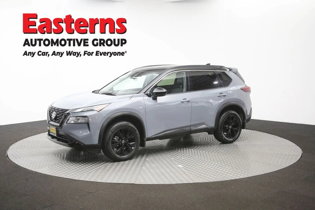 Used 2023 Gray Nissan SV image 53
