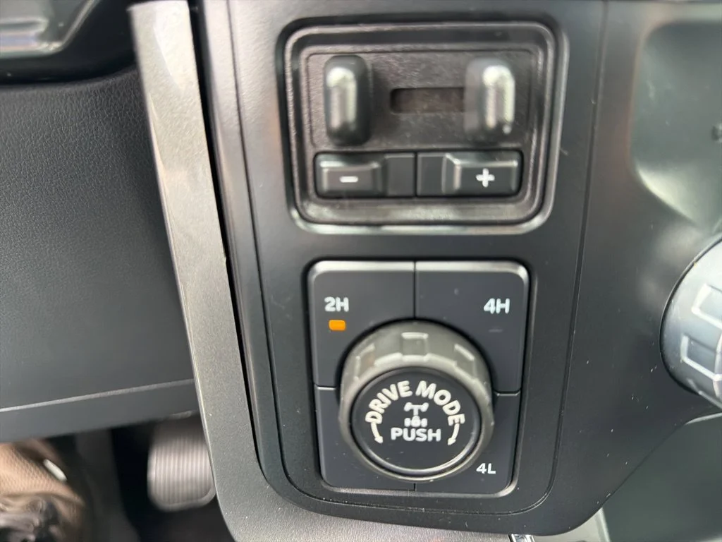 Used 2023 Carbonized Gray Metallic Ford XLT image 20