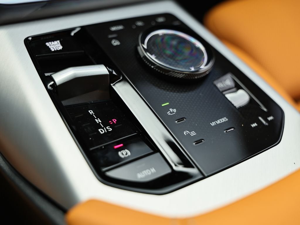 New 2026 Alpine White BMW 30 xDrive image 39