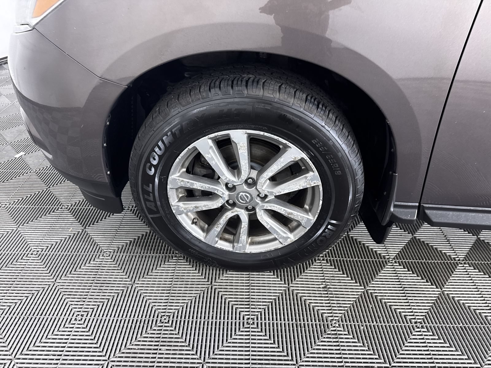 Used 2015 Java Metallic Nissan S image 23