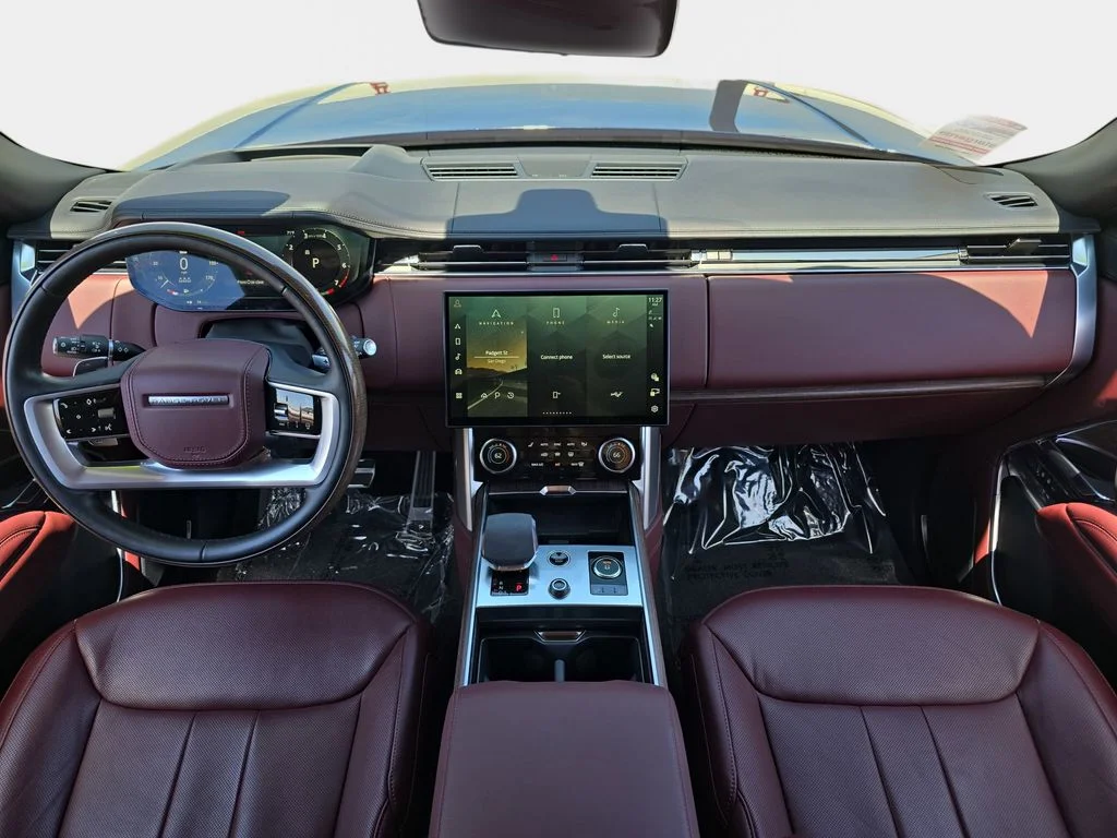 Certified Used 2023 Portofino Blue Metallic Land Rover Autobiography image 9