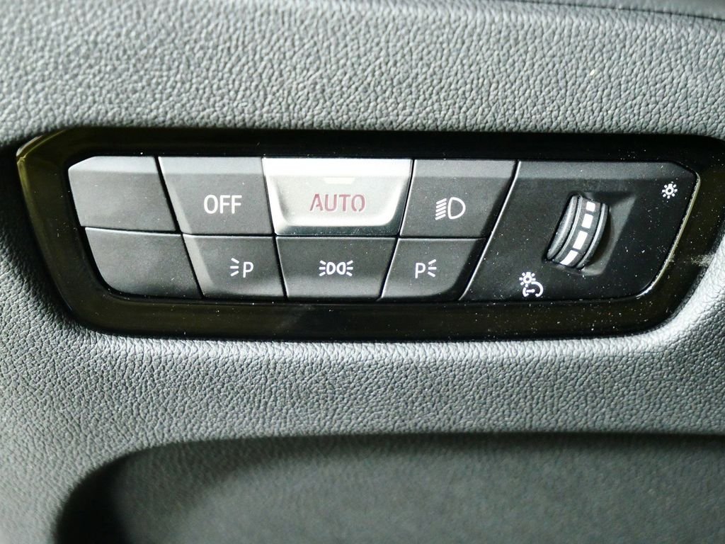 2026 BMW 4 Series 430i - Photo 37