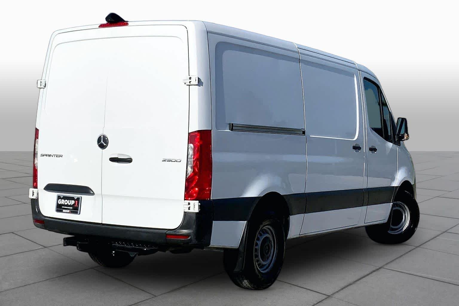 Used 2024 Arctic White Mercedes-Benz  image 13