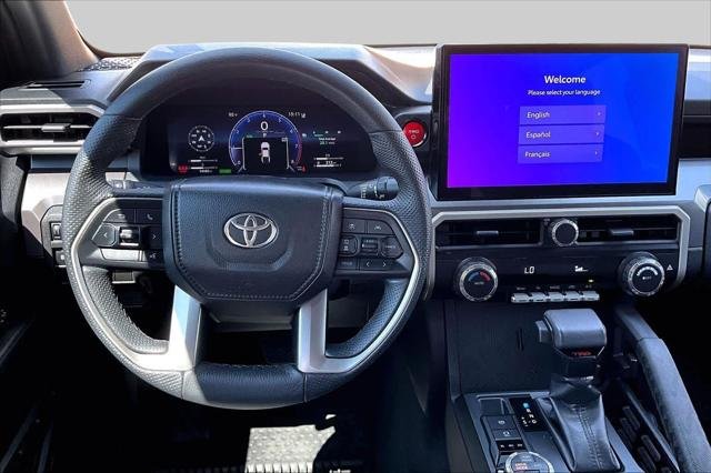 Certified Used 2025 OXIDE BRONZE ME. Toyota  image 6