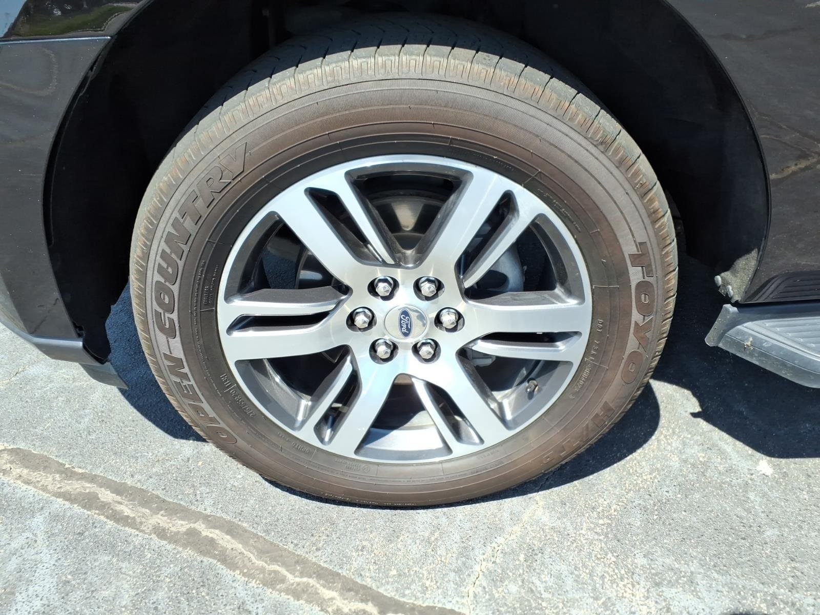 Used 2024  Ford Limited image 16