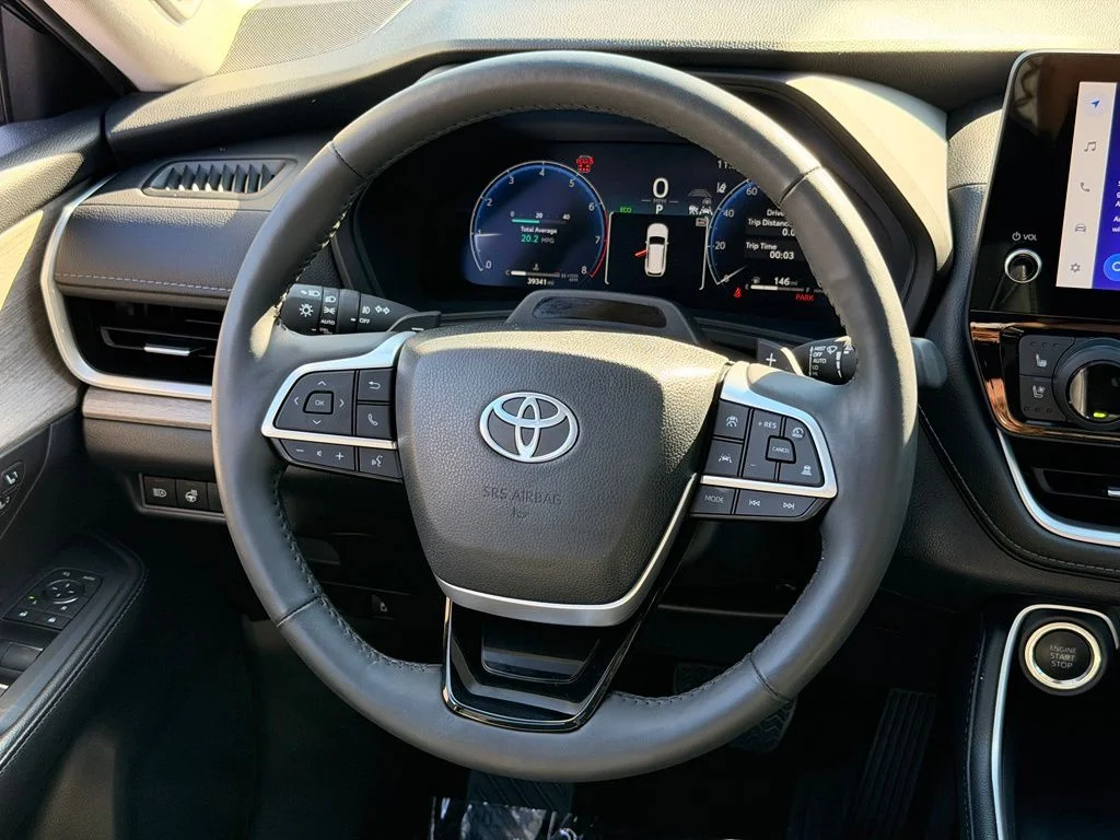 Used 2024 Black Toyota Platinum image 19