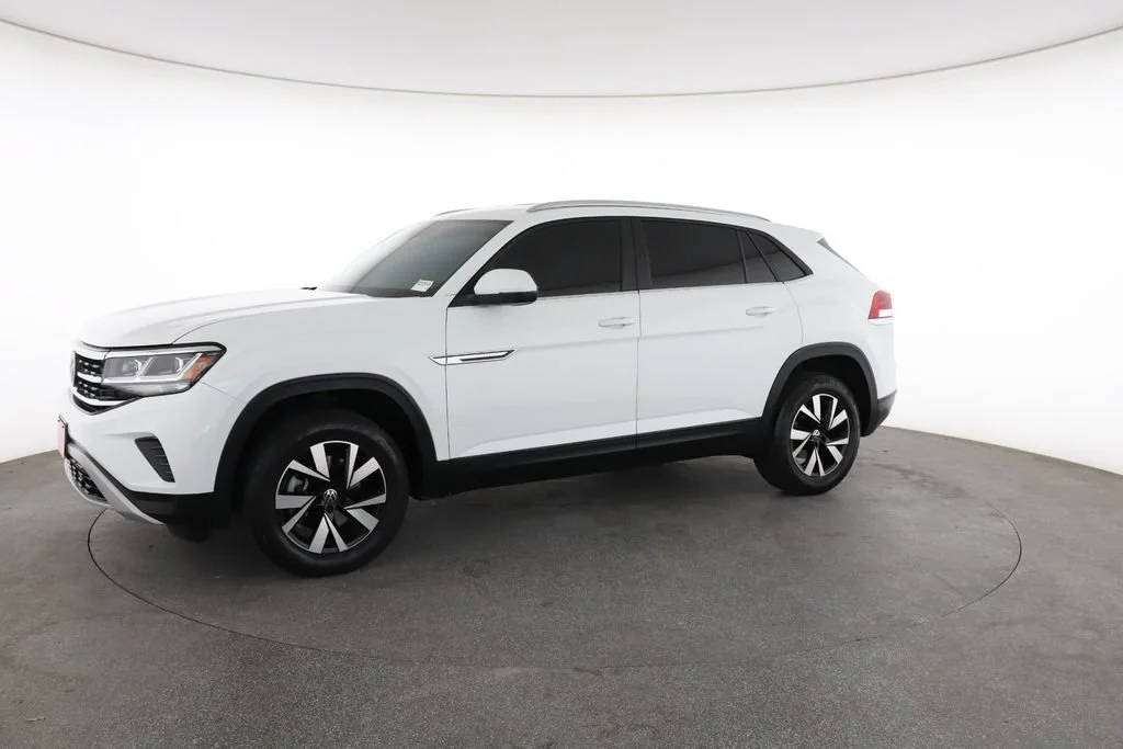 Used 2022 White Volkswagen 2.0T SE image 6