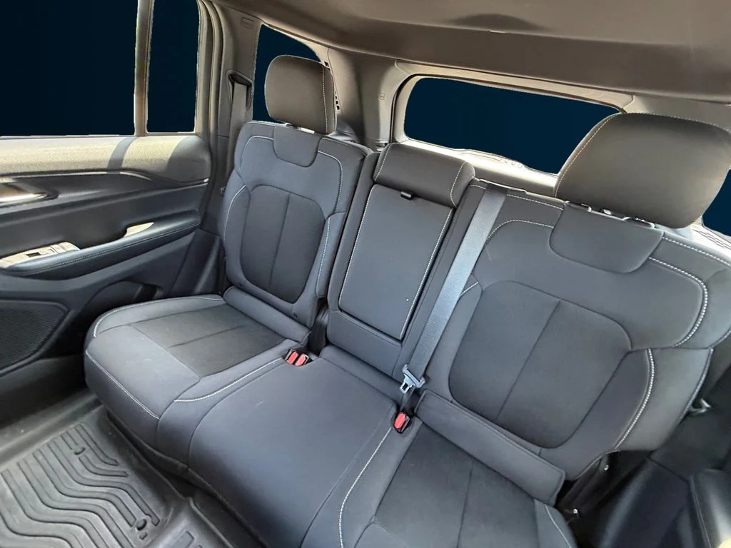 Used 2024 White Jeep Laredo image 16